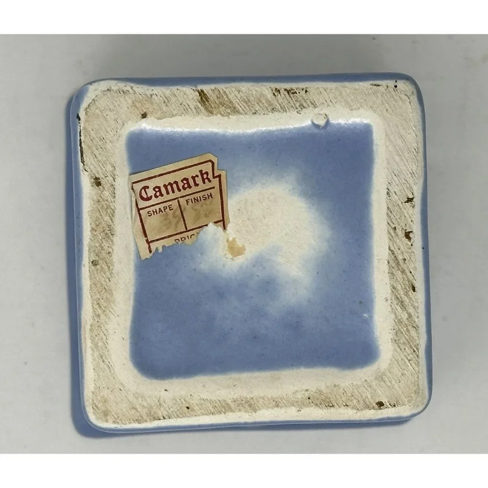 Vtg 1940s/1950s CAMARK POTTERY DELPHINEUM BLUE 7.25" VASE #639 Draping w/Sticker - Picture 6 of 9